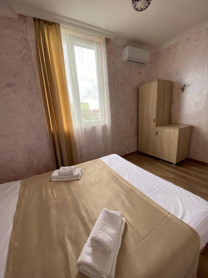Holiday House Chkonia Batumi Exterior photo