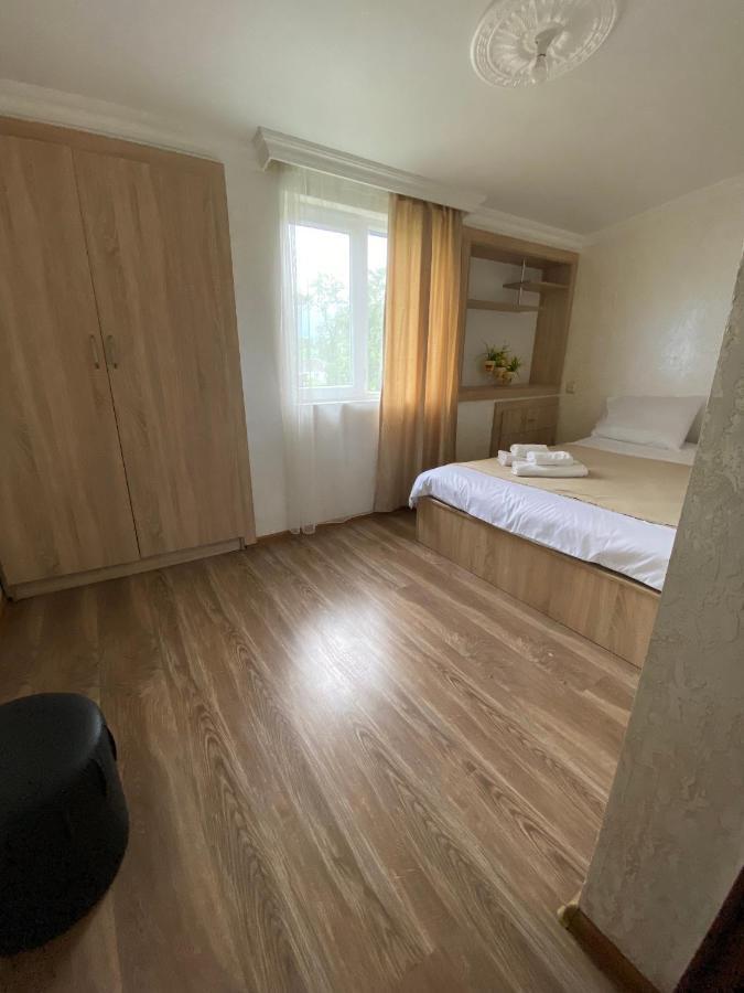 Holiday House Chkonia Batumi Exterior photo