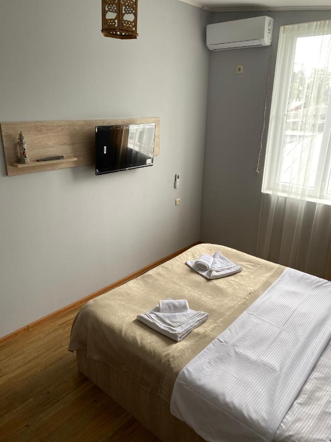 Holiday House Chkonia Batumi Exterior photo