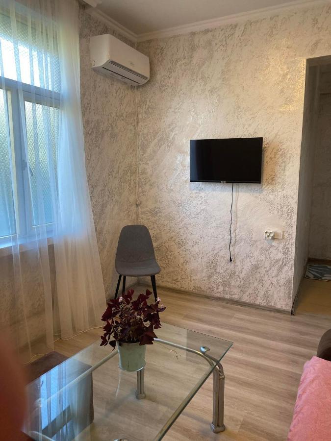 Holiday House Chkonia Batumi Exterior photo