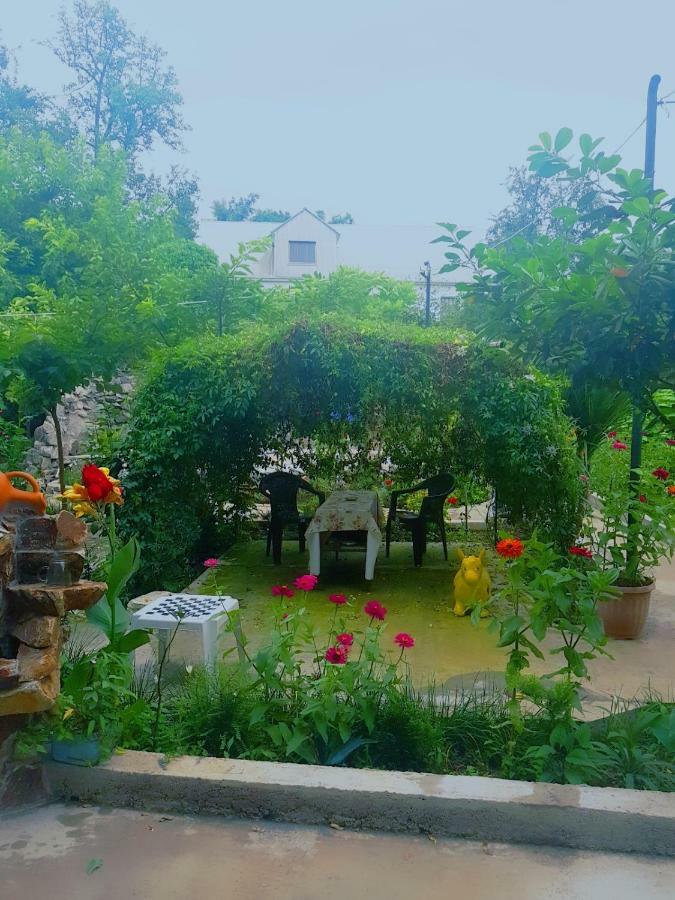 Holiday House Chkonia Batumi Exterior photo